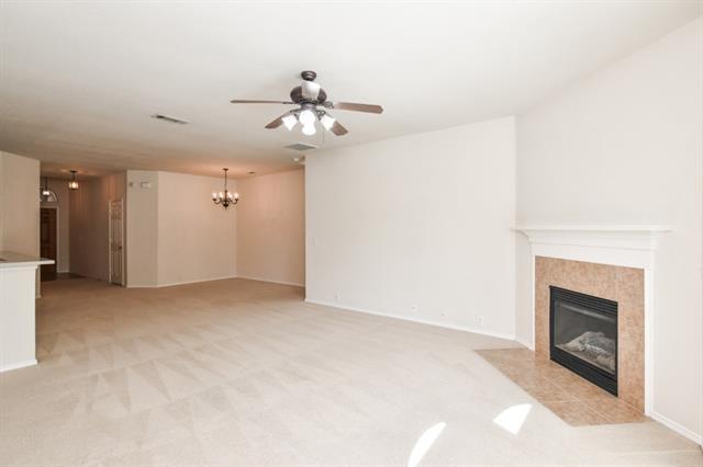Building Photo - 2609 Swan Dr