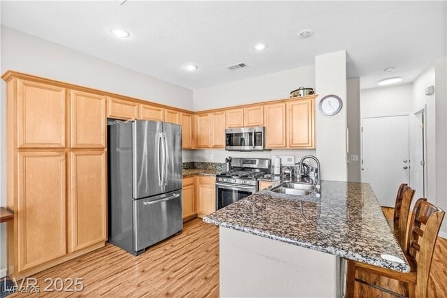 Building Photo - 708 Solitude Point Ave