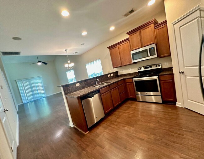 Building Photo - 840 Parnell Ct