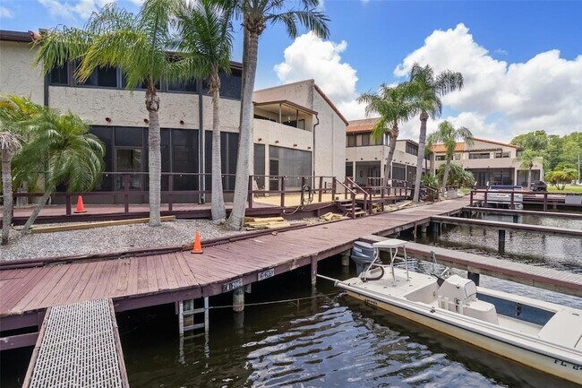 Building Photo - 2571 Cyprus Dr