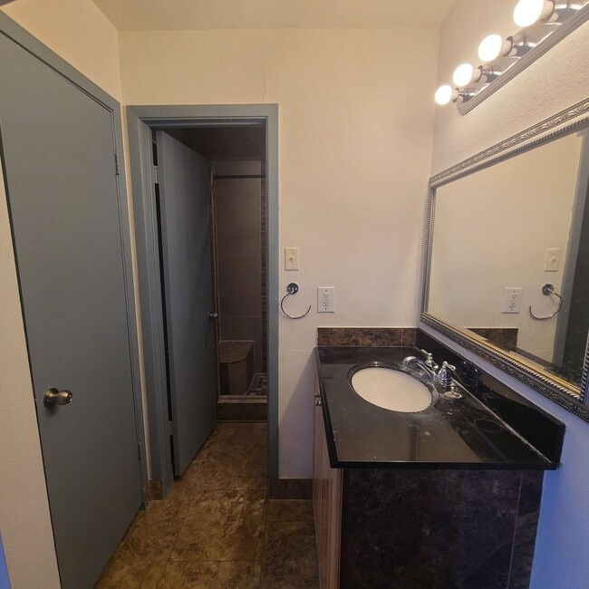 Building Photo - 12020 Maple Rock Ct