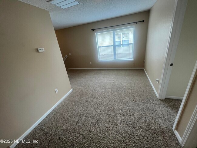 Building Photo - 1500 Calming Water Dr