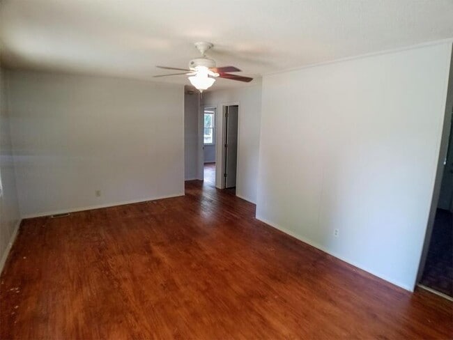 Building Photo - 564 McAbee Rd