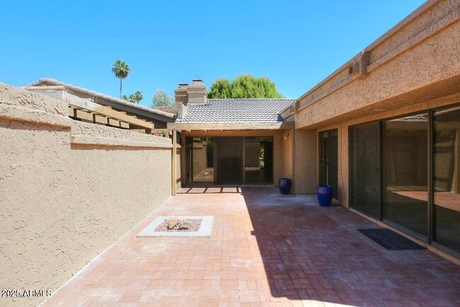 Building Photo - 7943 E Montebello Ave