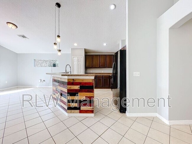 Building Photo - 25920 Eufaula Way