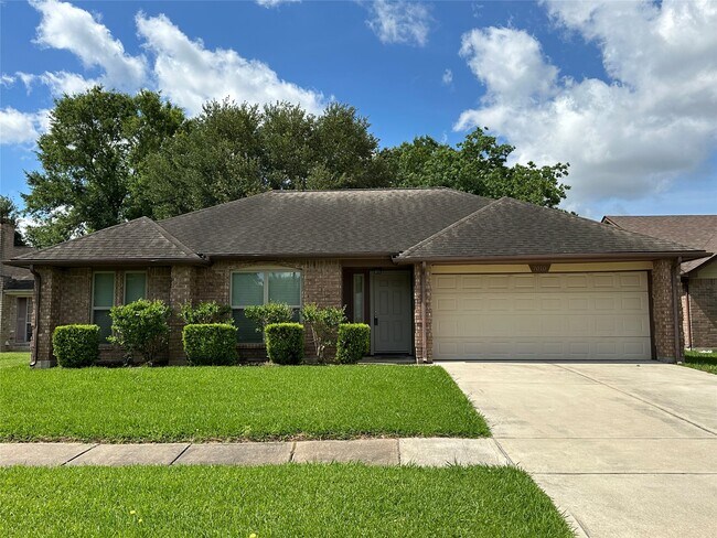 Building Photo - 7010 Buchanan Dr