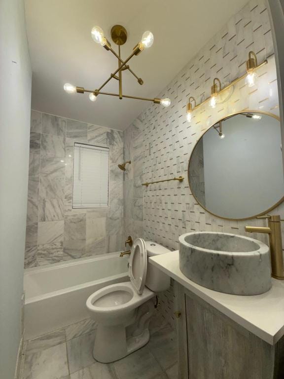 Building Photo - 5411 Hamilton Ave