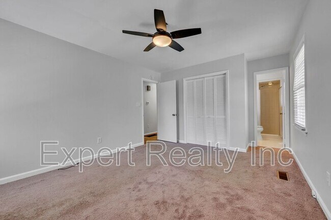 Building Photo - 1064 Caribbean Cir