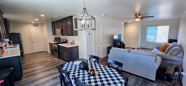 Building Photo - Coming Soon-Charming Tehachapi Retreat - $...