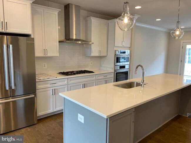 Building Photo - 5118 Ridgeview Retreat Dr