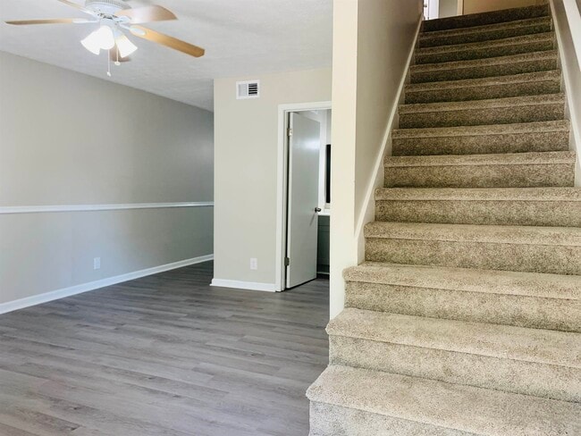 Building Photo - 118 Lafayette Ct