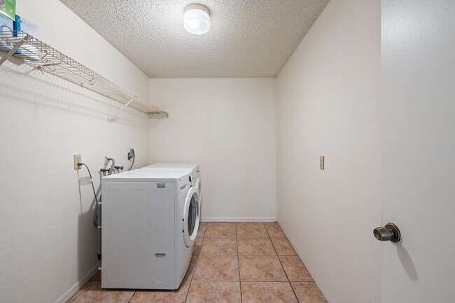 Building Photo - 1352 Tilberg Ave NW