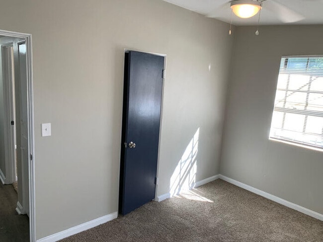 Building Photo - Charming & Newly Renovated 4-Bedroom, 2-Ba...