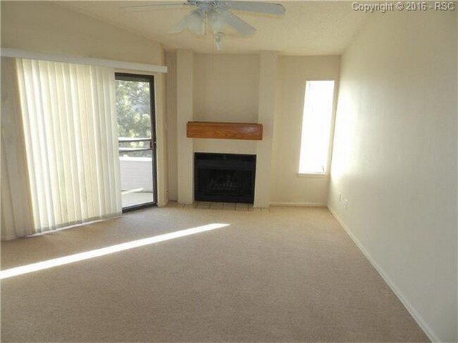 Building Photo - 3700 Iguana Dr