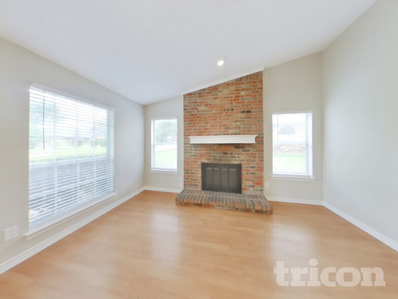 Building Photo - 8311 Rock Brook St