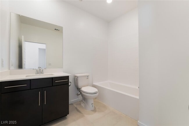 Building Photo - 1049 Strada Tortona