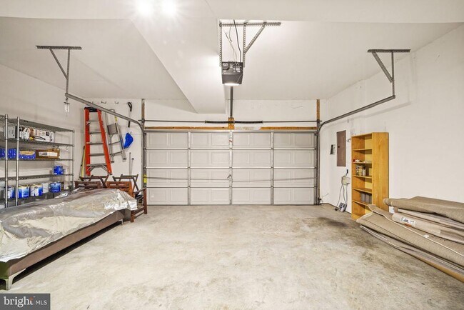 Building Photo - 43656 Chicacoon Creek Square