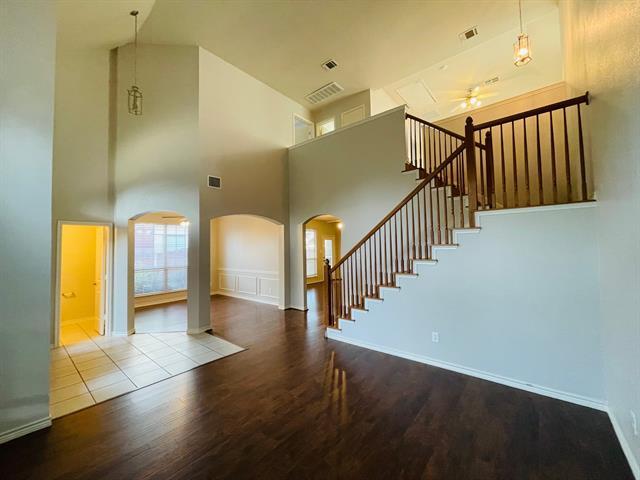 Building Photo - 5929 Desperado Dr