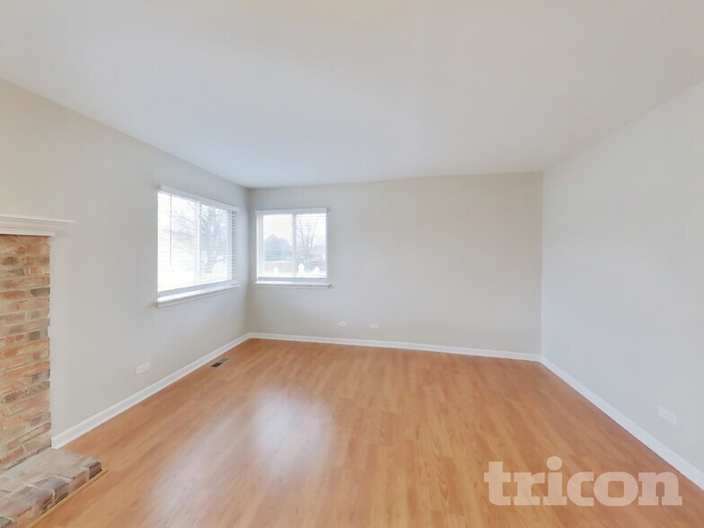 Building Photo - 16137 S Lexington Dr