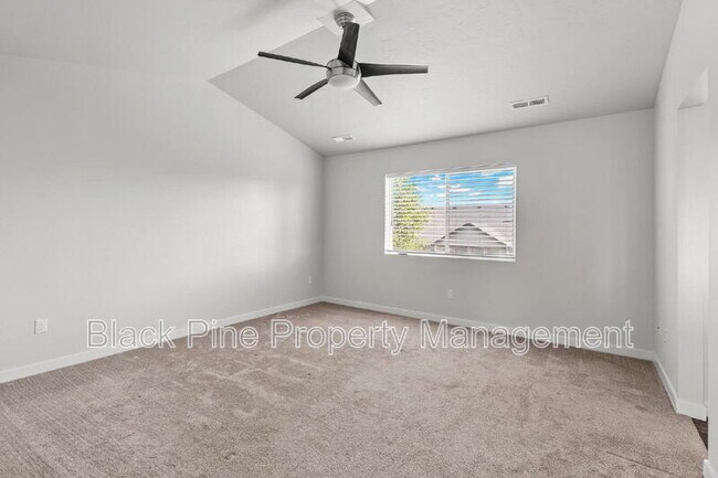 Building Photo - 4443 W Sunny Cove St