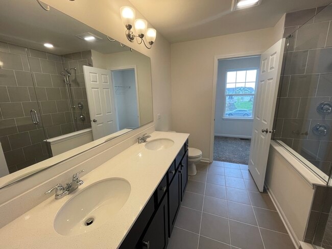 Building Photo - 12640 S Talbot Cir