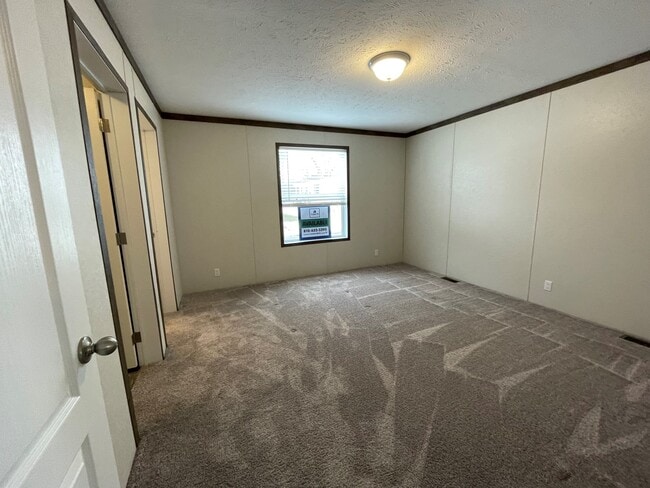 Building Photo - 204 Borman Ave