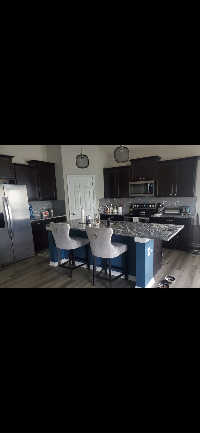 Building Photo - 5279 Tanglewood Ln