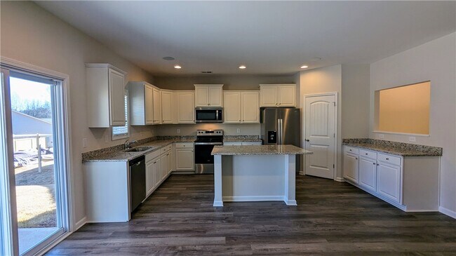 Building Photo - 249 Carvel Trl