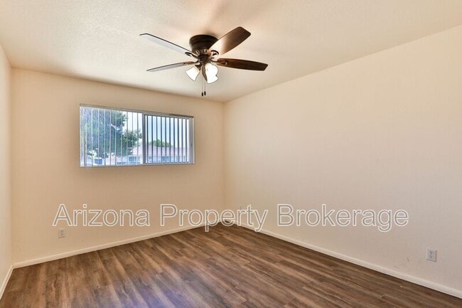 Building Photo - 1326 E Downing St