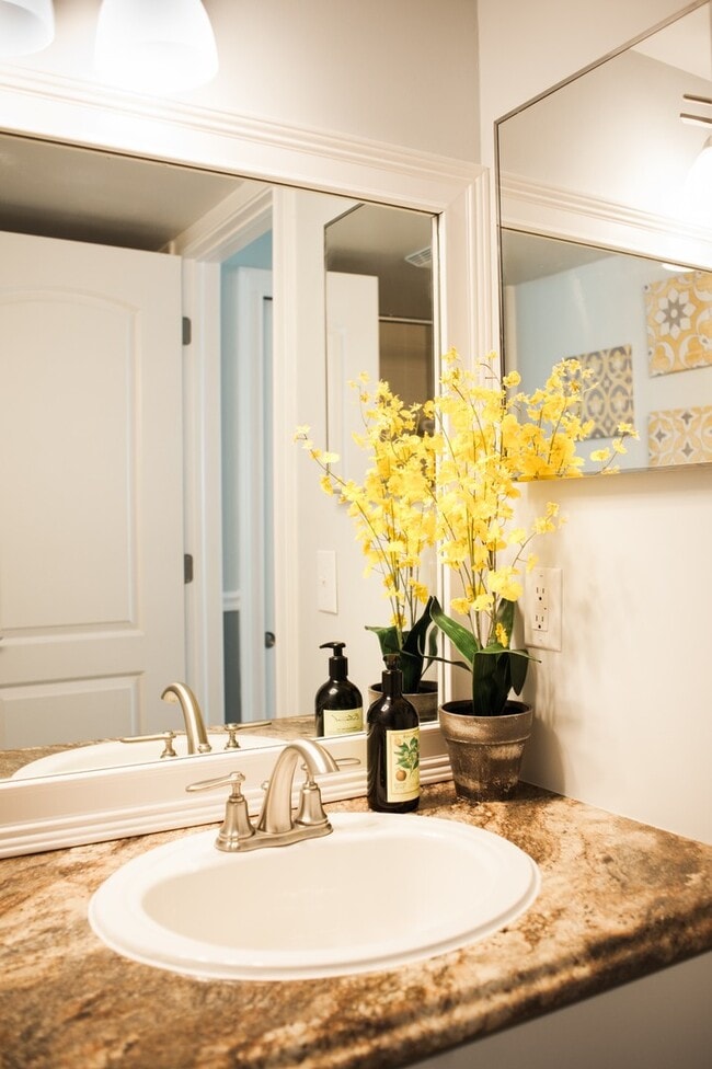 Building Photo - Flo-Mar Terraces