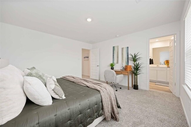 Building Photo - 10305 Penryn Frst Trl