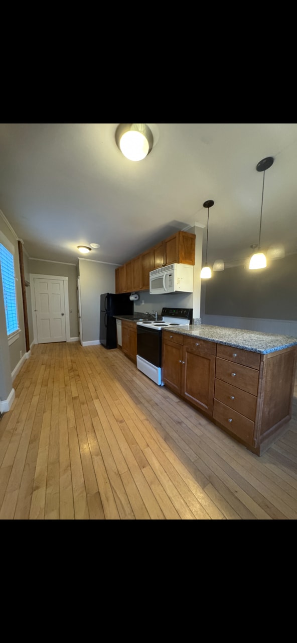 Building Photo - 2-12 Herbert St