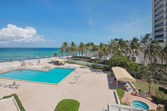 Building Photo - 3505 S Ocean Dr