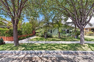 Building Photo - 329 Orizaba Ave