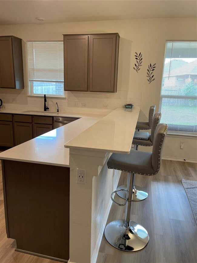 Building Photo - 1537 Sonny Dr