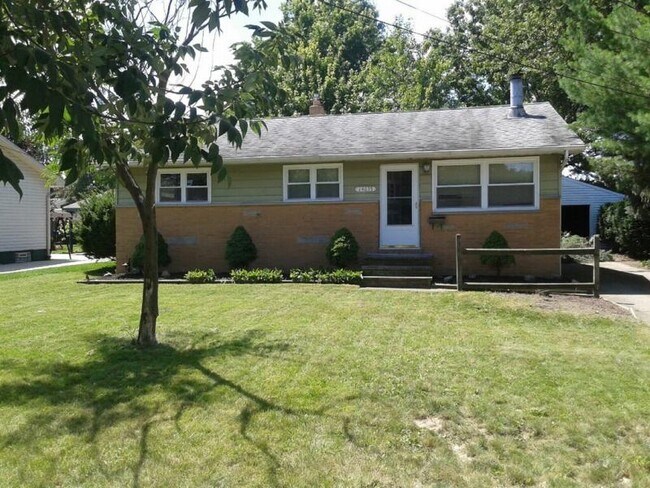 Primary Photo - 14635 Sylvia Dr.