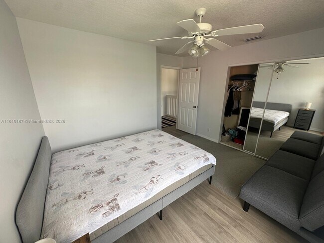 Building Photo - 3697 Miramontes Cir