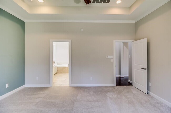 Building Photo - 17106 Rainier Creek Dr