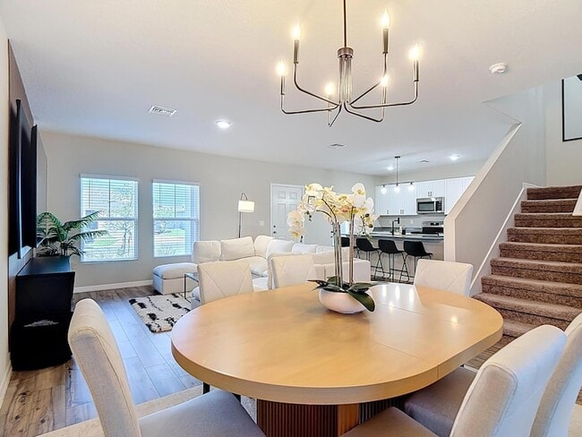 Building Photo - 1504 Hummingbird Rd