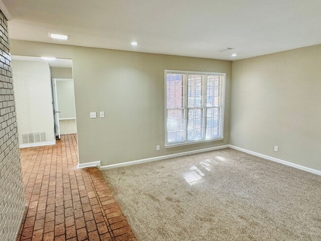 Building Photo - Updated 4-Bedroom Ranch with the layout everyone wants