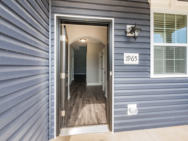 Building Photo - 1965 Glassboro St