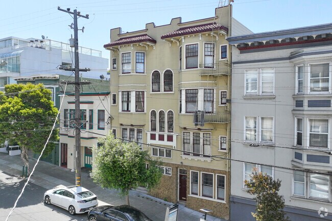 Alternate exterior - 1463-1475 Green St