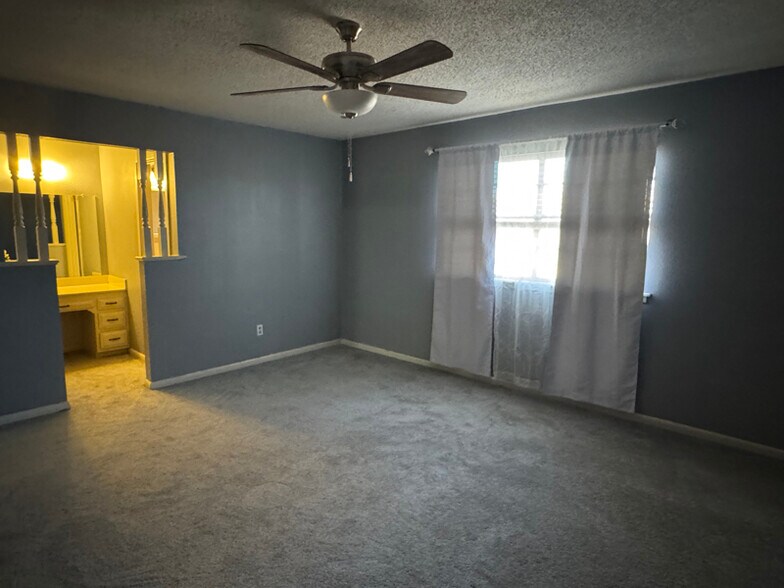 Building Photo - 3727 Clearwell St