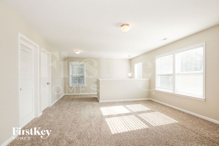 Building Photo - 14435 Lake Crossing Dr