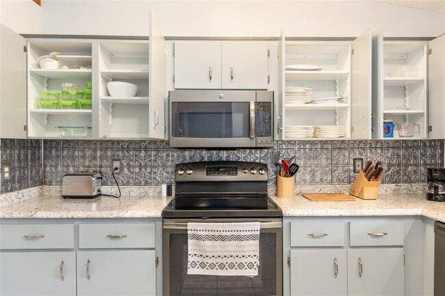 Building Photo - 9382 SW 89th Court Rd