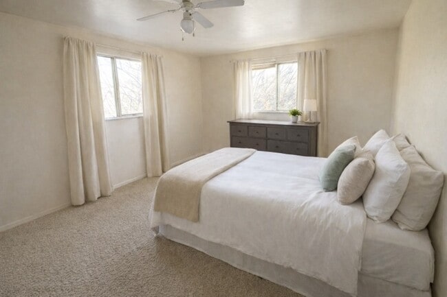 Building Photo - 10380 N 6800 W