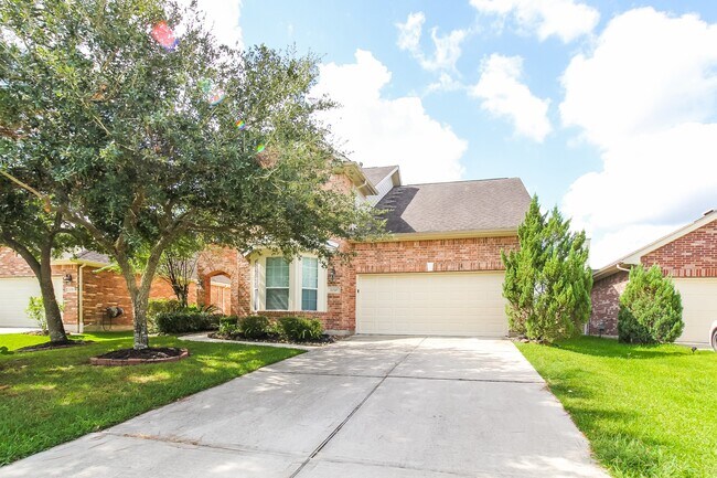 Building Photo - 20746 Oakhurst Trails Dr
