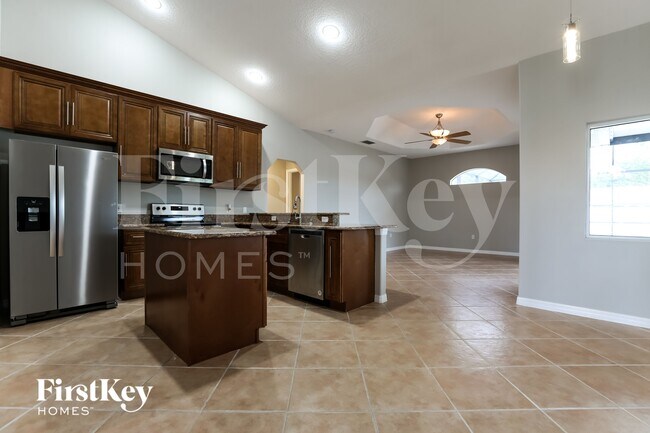 Building Photo - 7224 Sussex Ln