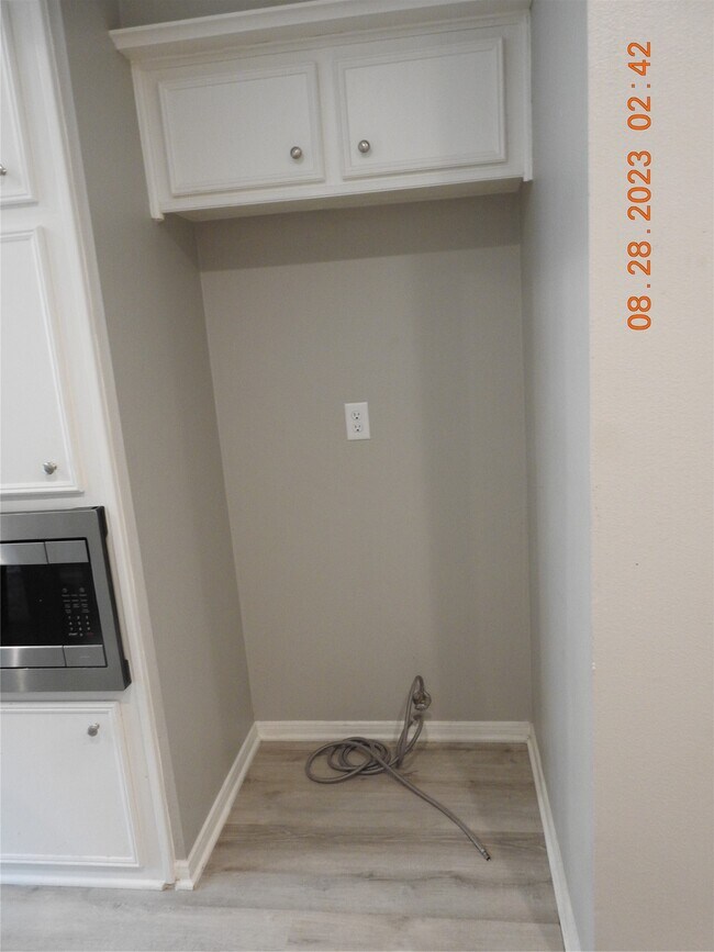 Building Photo - 22 Chapparal Ct