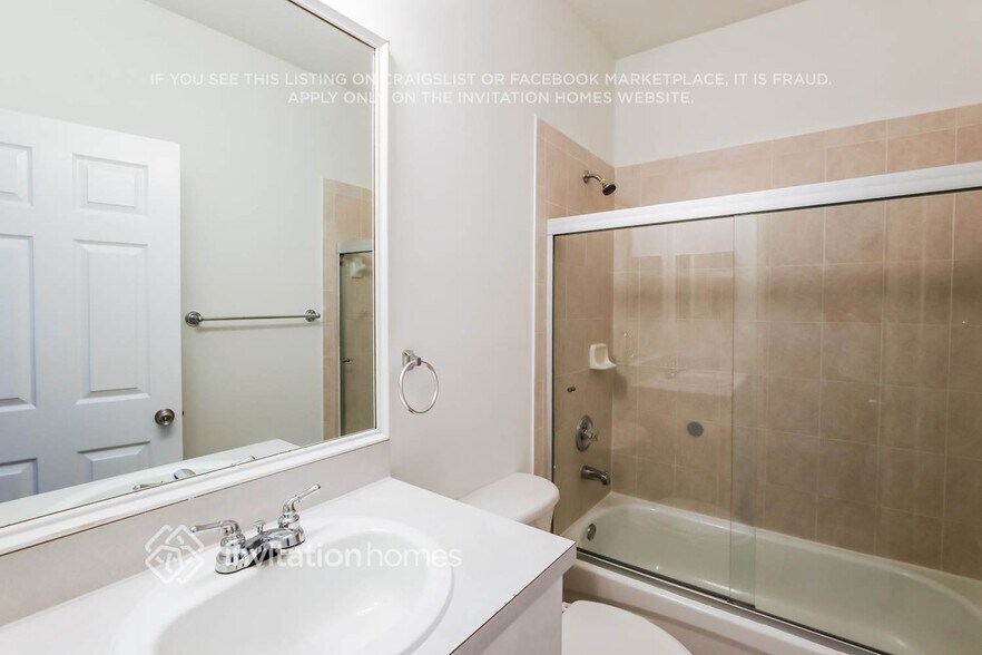 Building Photo - 12513 SW 124th Ct